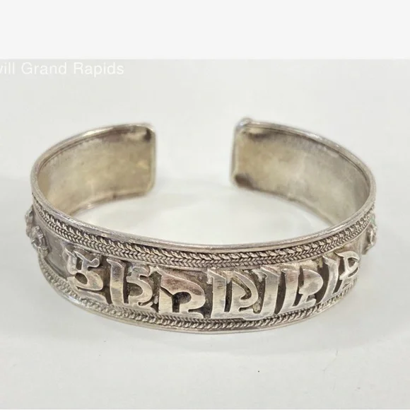 Sterling Silver Om Mani Padme Hung Mantra Cuff - Picture 2 of 4